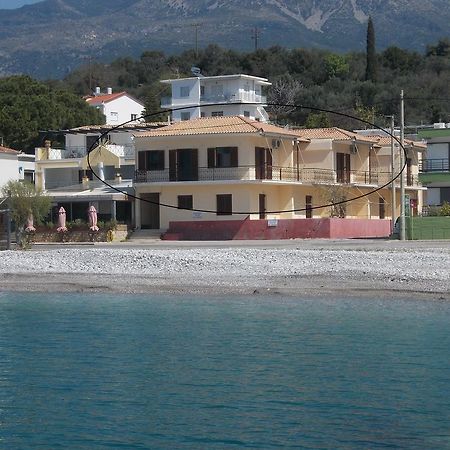 Akrogiali Beach Apartments エクステリア 写真